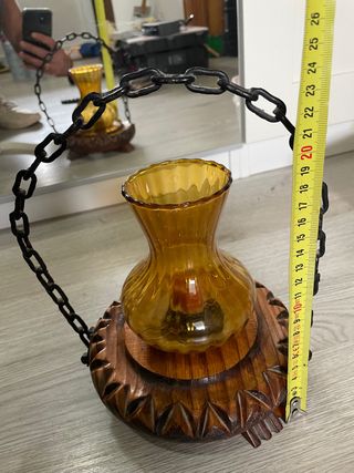 Candelabro de madera tallada y forja.