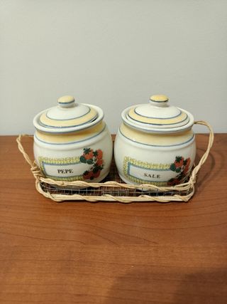 set sale e pepe in ceramica