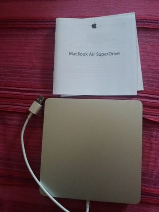 MacBook Air superdrive