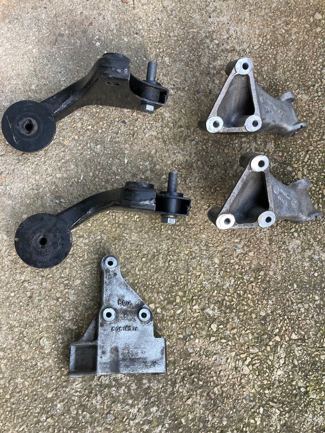 Soportes motor+caja Alfa Romeo GTA y GT 3.2