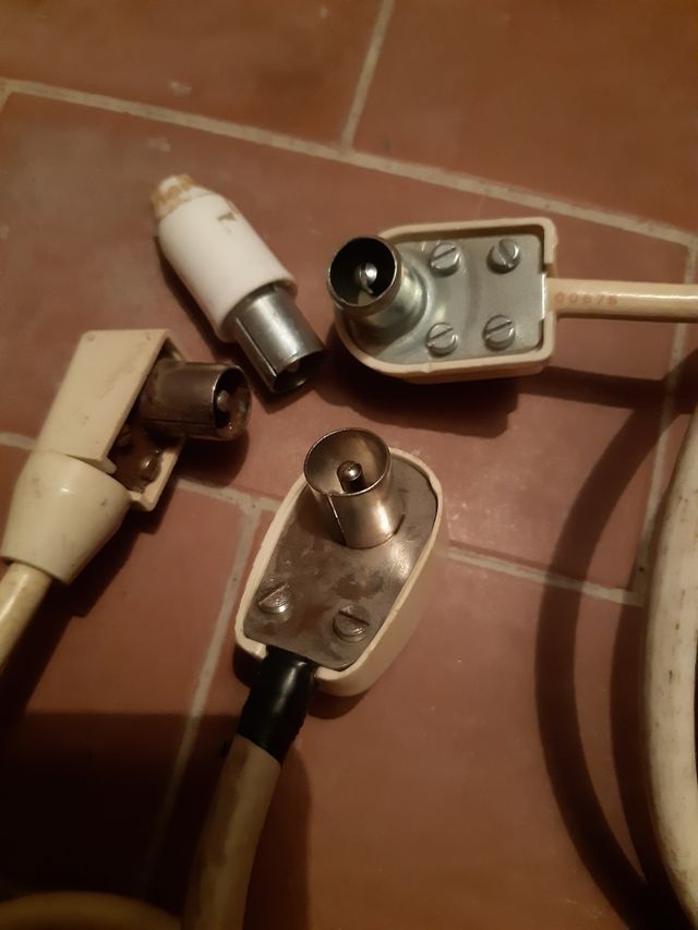 Cavo coassiale antenna TV e spinotti