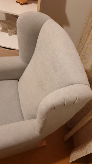 Butaca mecedora para lactancia