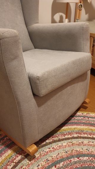 Butaca mecedora para lactancia