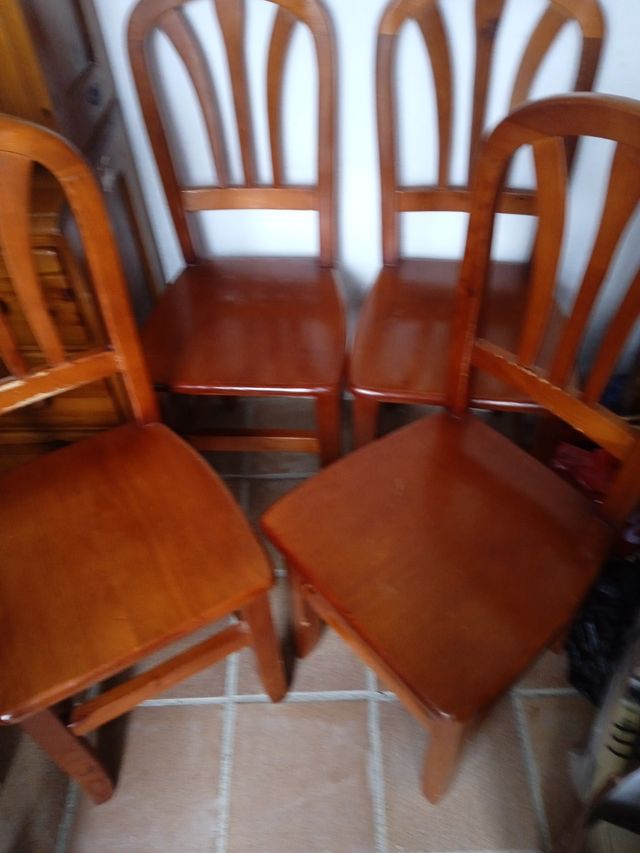 4 sillas barniz tipo rústicas vendería mesa a jueg