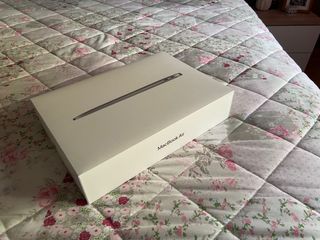 Caja MacBook Air 