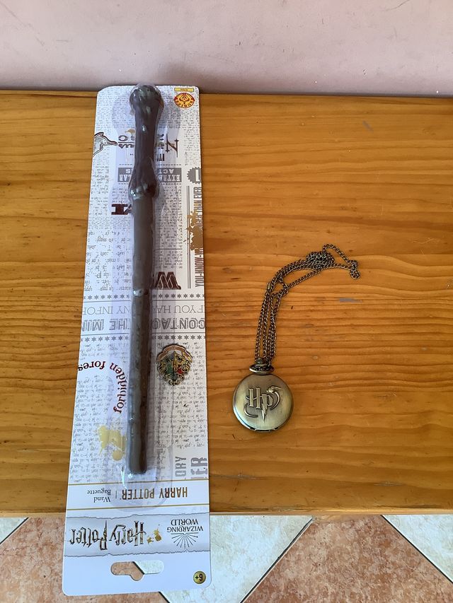 Barita y reloj harry potter