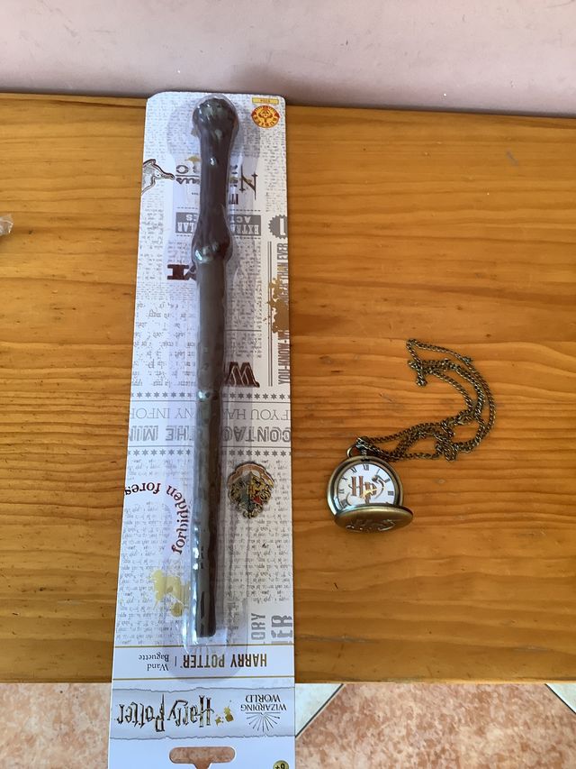 Barita y reloj harry potter