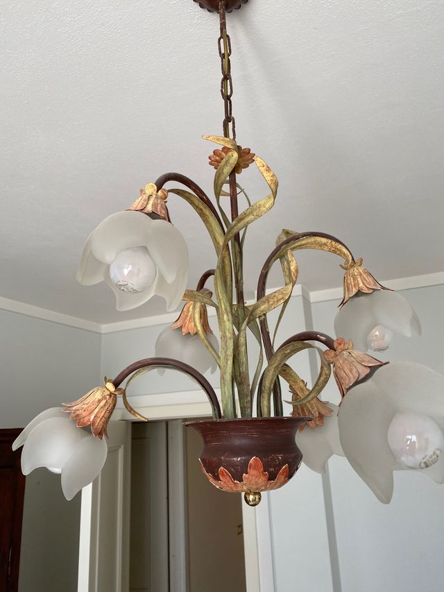 Lampadario con lampada comodino