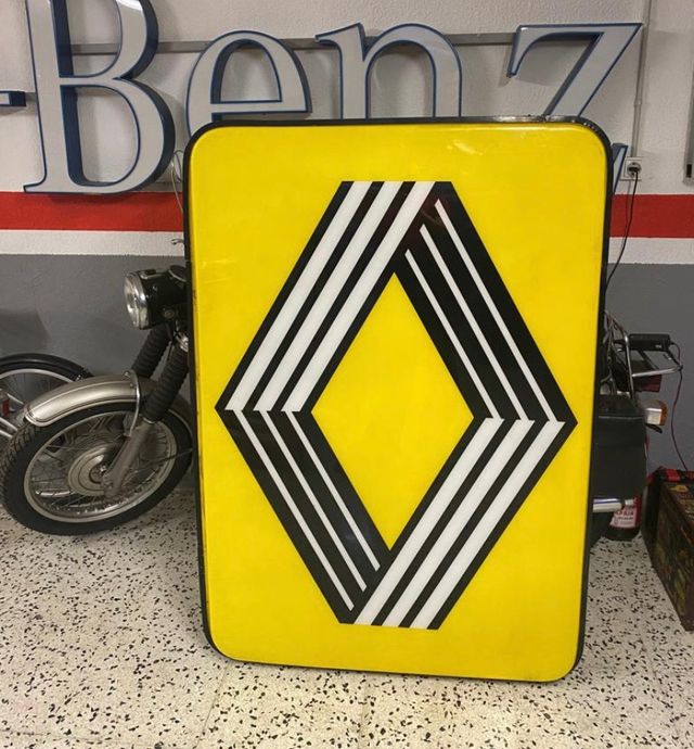 Letrero luminoso Renault