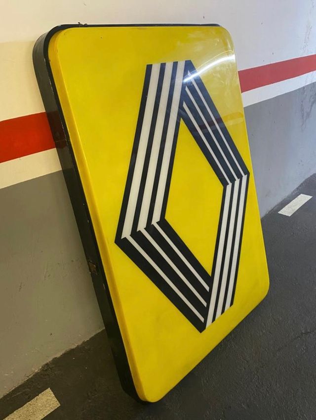 Letrero luminoso Renault