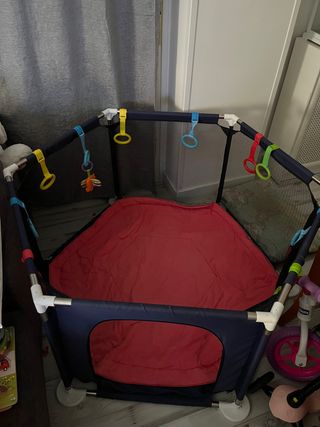 Parque infantil hexagonal