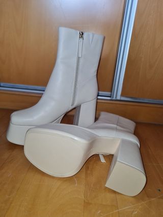 Botines Bershka T.40 Nuevos