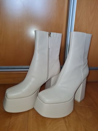 Botines Bershka T.40 Nuevos