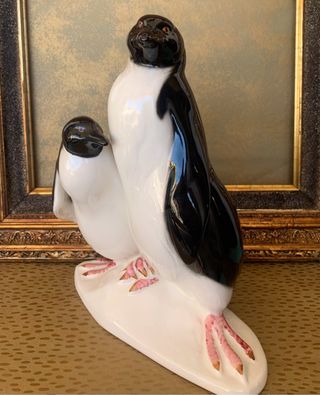 PAREJA DE PINGÜINOS. MANISES. 