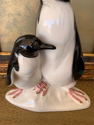 PAREJA DE PINGÜINOS. MANISES. 