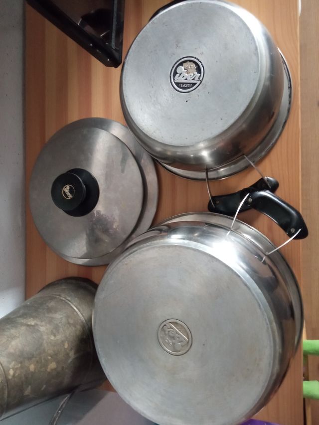2 ollas Íber inox de segunda mano por 40 EUR en Girona en WALLAPOP