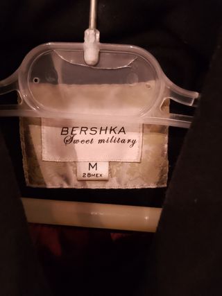 Abrigo estilo militar 