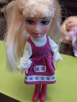Muñeca Bratz y mini Bratz