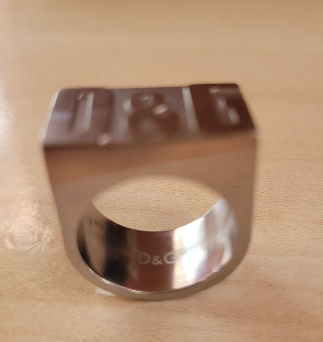 Anillo D&G de Dolce & Gabbana