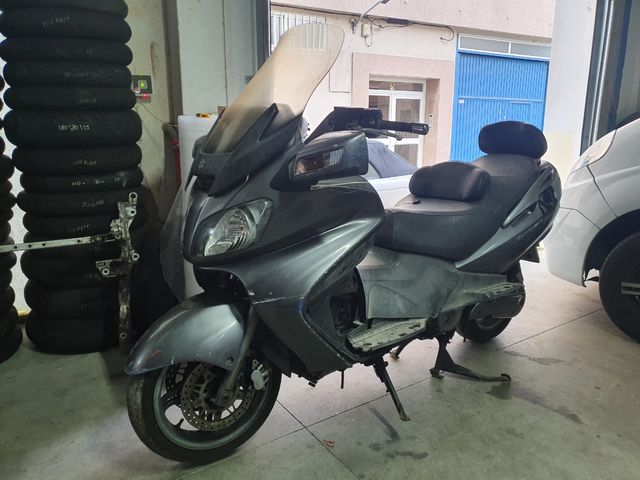 Despiece burgman 650 executive 2010