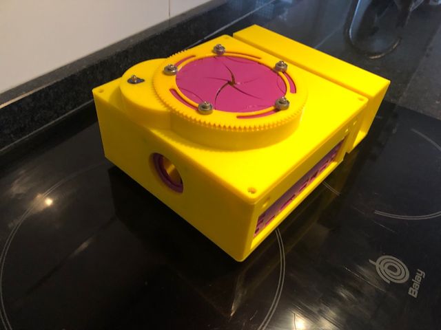 Carcasa EXCLUSIVA torre PC ITX Súper Compacta
