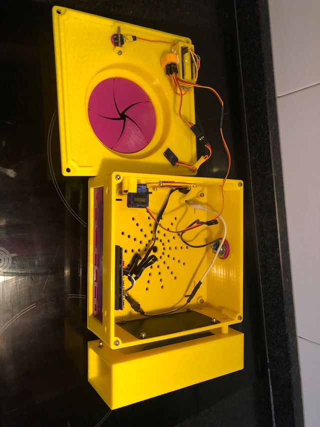 Carcasa EXCLUSIVA torre PC ITX Súper Compacta