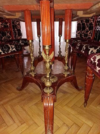 Mesa extensible con 6 sillas