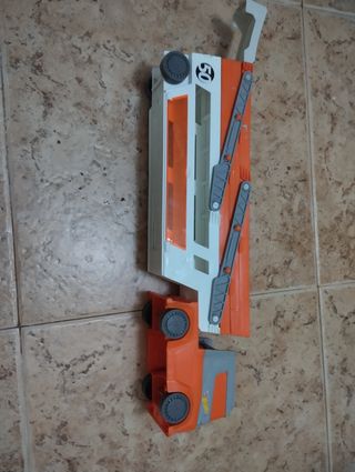 Camión transportador de hootwheels