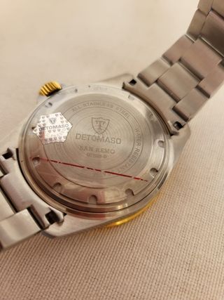 Reloj Detomaso automático, acero y dorado