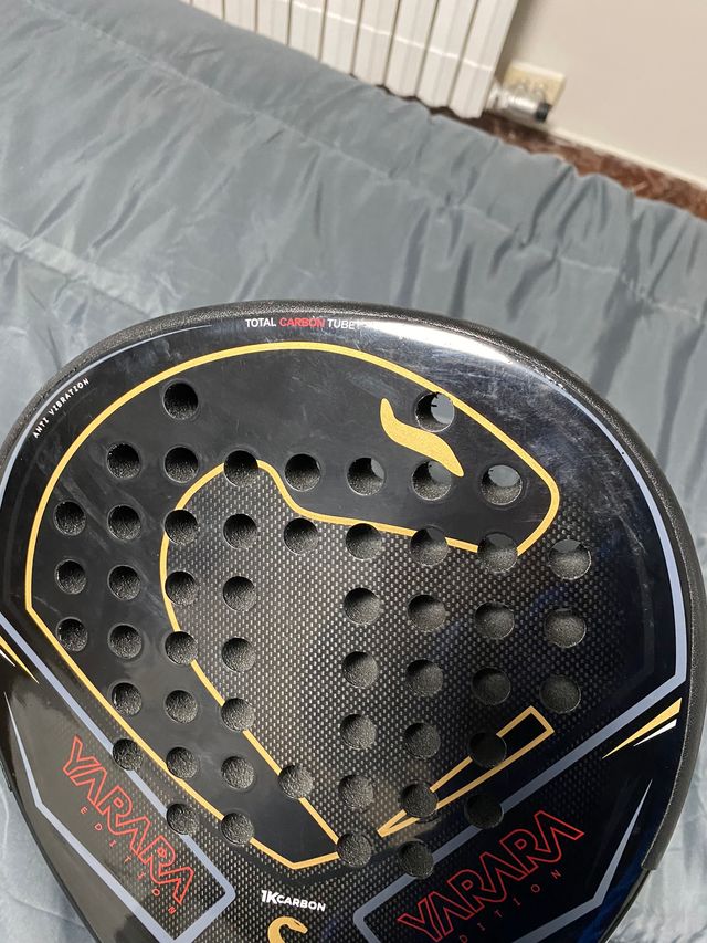 PALA PADEL VIBORA YARARA BLACK SERIES 1K
