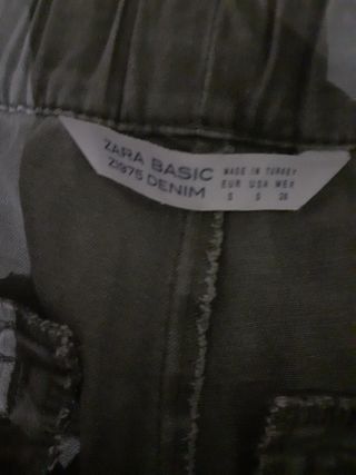 pantalón Zara 