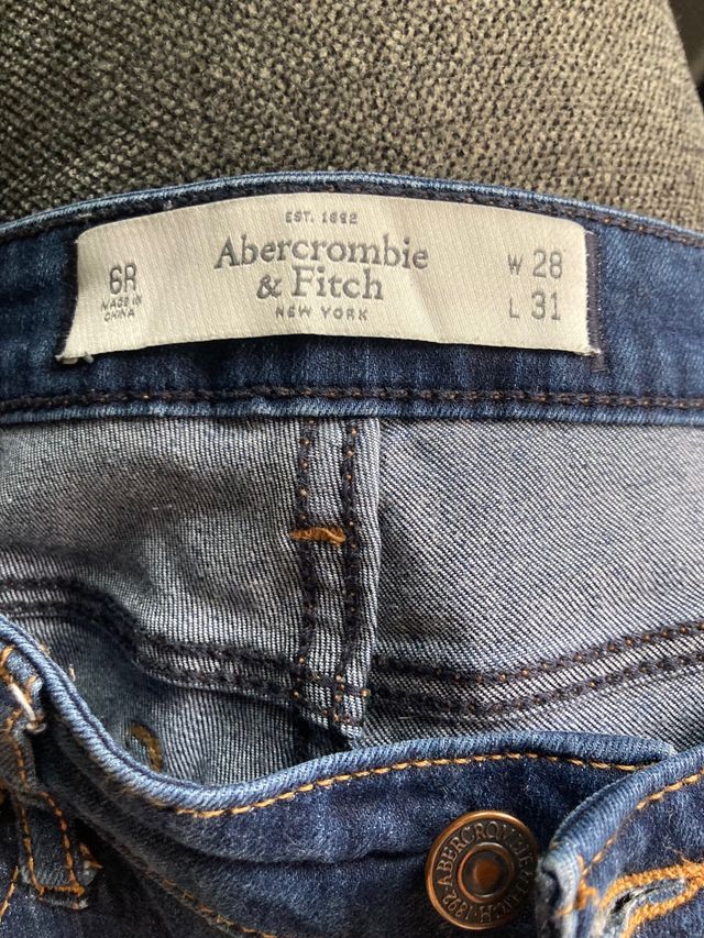 Pantalón vaquero Abercrombie&Fitch
