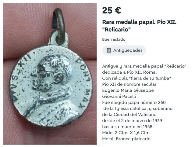 Medallas papales.