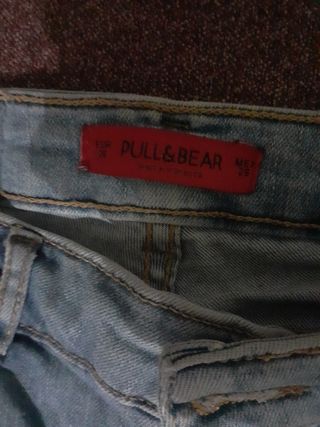 Lote 2 vaqueros  15€ Pull&Bear y Zara 