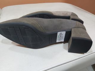 zapatos D C H I C A S ♡