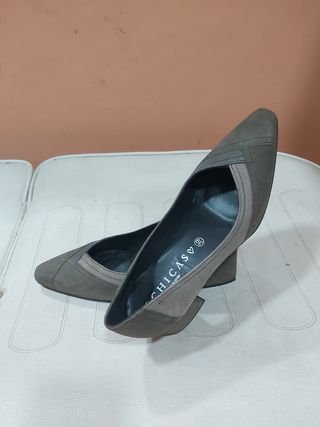 zapatos D C H I C A S ♡