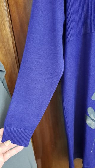 Jersey largo de punto y cuello vuelto