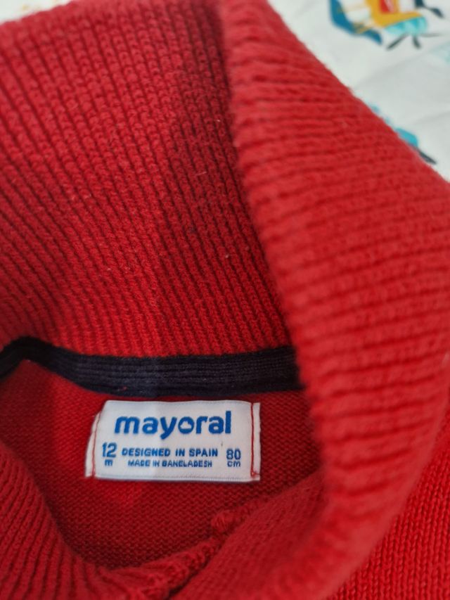 Sueter rojo Mayoral niño. 12m 80cm