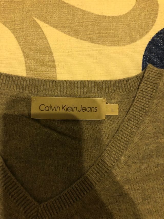 Jersey Calvin Klein como nuevo