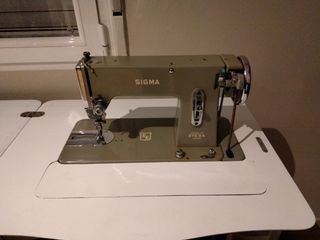 Maquina de coser Sigma