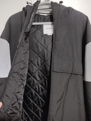 cazadora pull&bear con paneles reflectantes