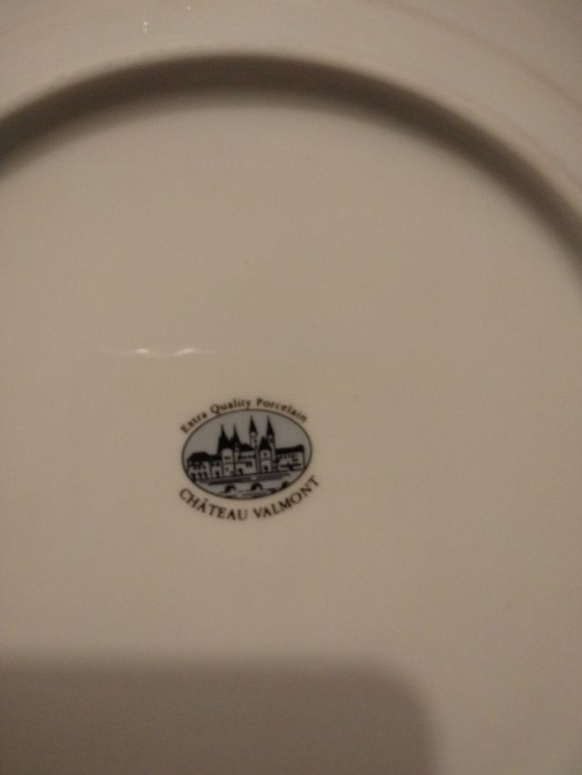 set di piatti 18 PZ + 6 coltelli 6 forchette