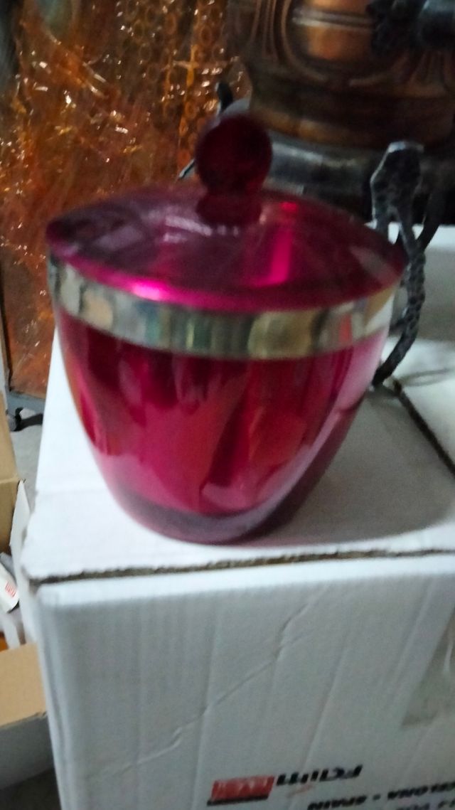 Cubitera de hielos metálica de tamaño pequeña