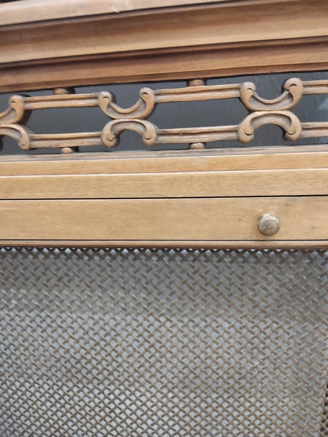 Cubre radiador antiguo