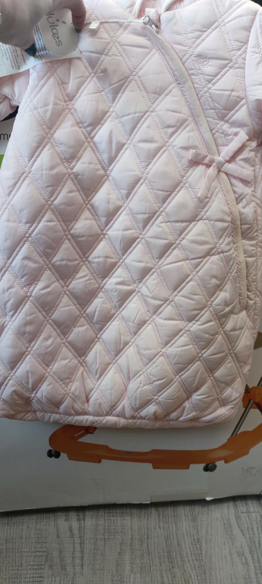 buzo saco ( dos en uno) sin estrenar !! Dulces