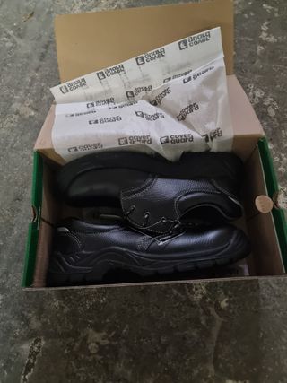 Zapatos de seguridad número 43