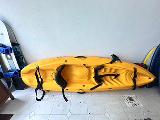 Piragua + remo + carro de transporte 
