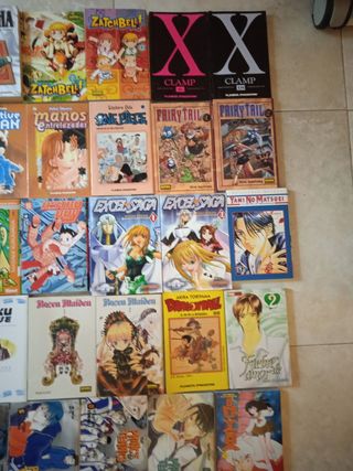 Lote 33 tomos manga Español variados.
