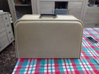 Maquina de coser con pedal