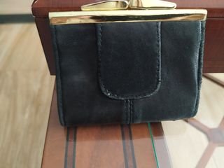 Monedero de piel negro